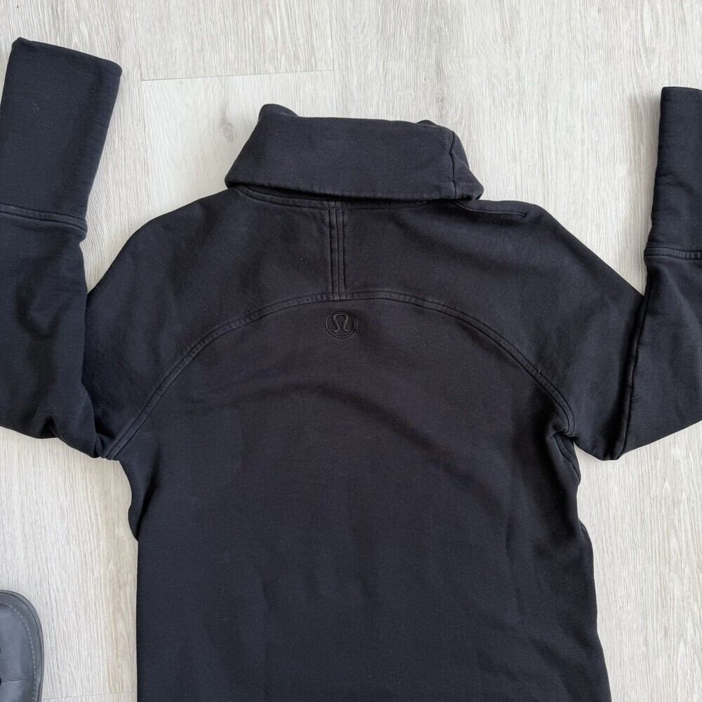 LULULEMON To You Sweater Sz 6 Black High Neck Kangaroo Pocket Sweatshirt EUC - Picture 13 of 13